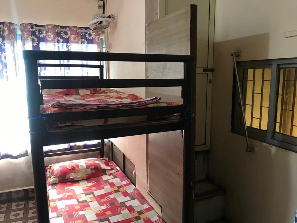 Care Dormitory ムンバイ エクステリア 写真