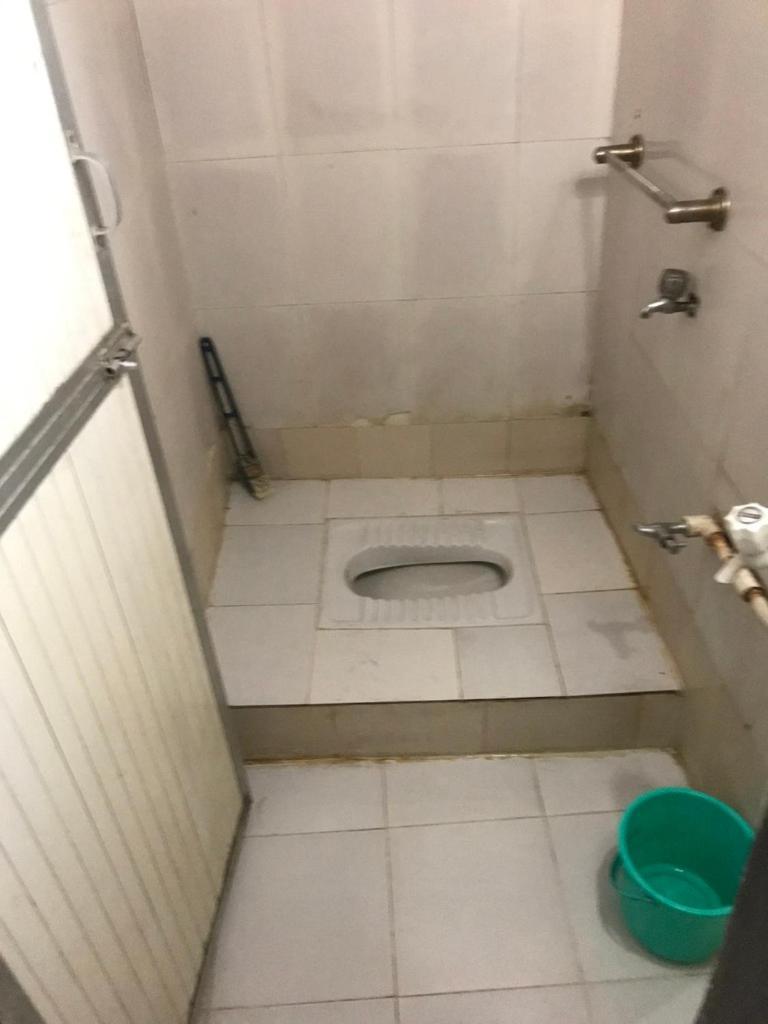 Care Dormitory ムンバイ エクステリア 写真