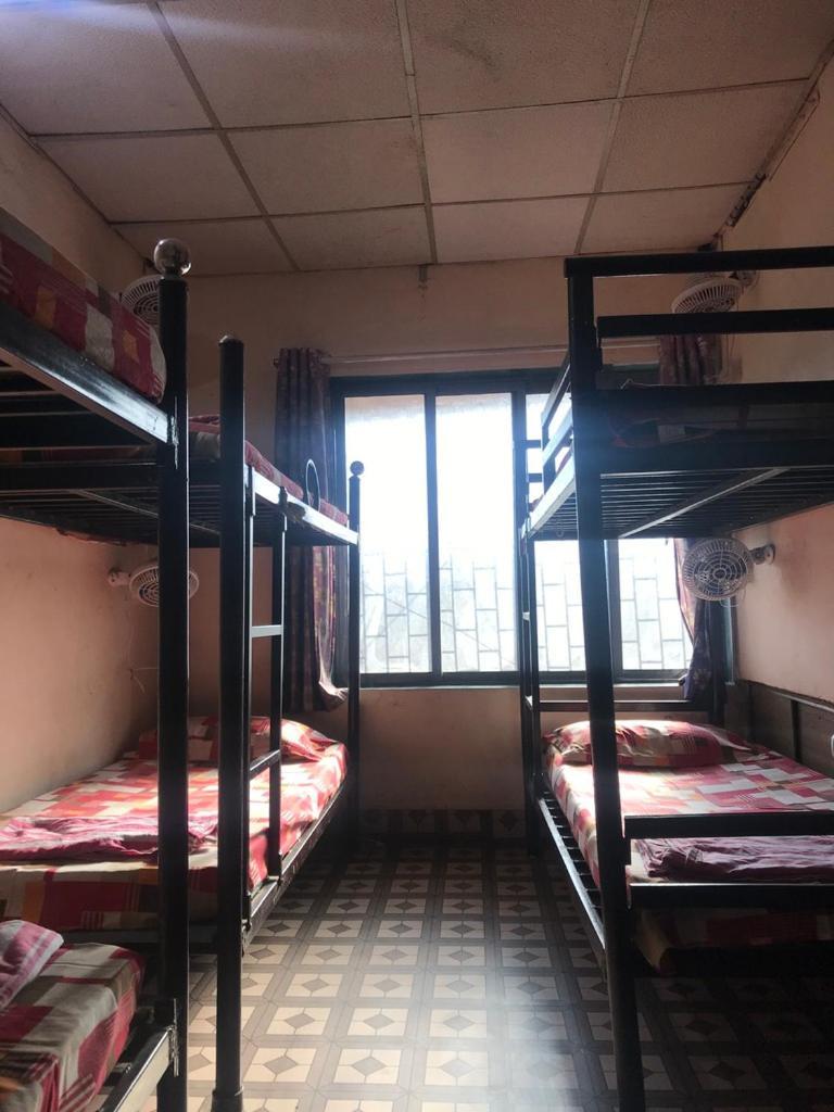Care Dormitory ムンバイ エクステリア 写真