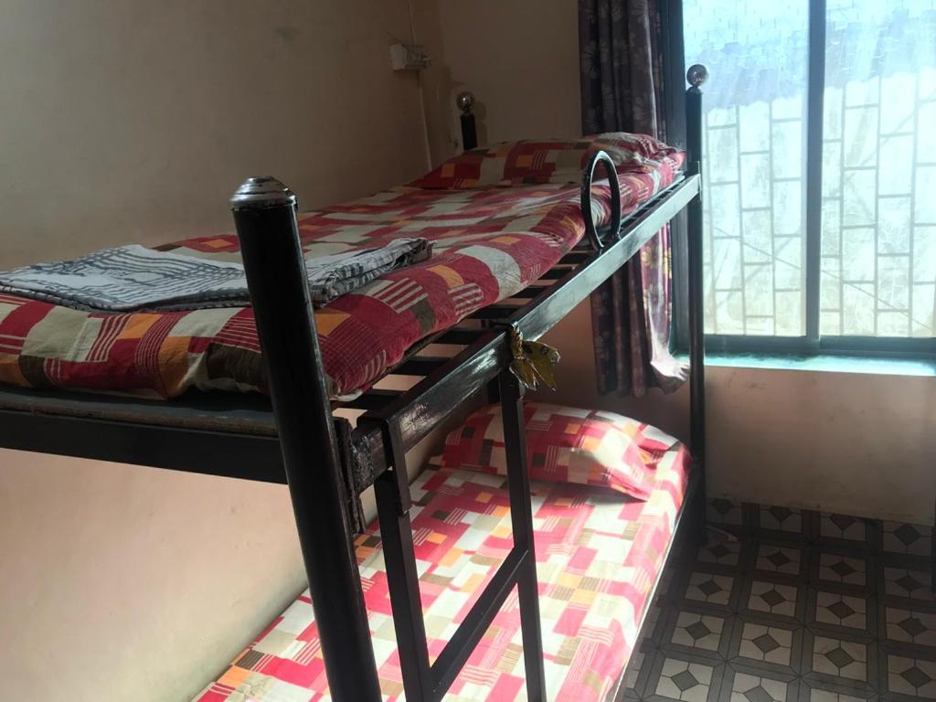 Care Dormitory ムンバイ エクステリア 写真